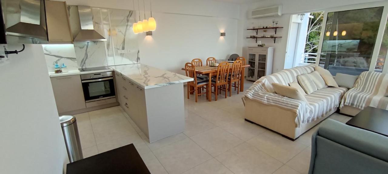 Atlas By Sea Apartment Лоутраки Экстерьер фото