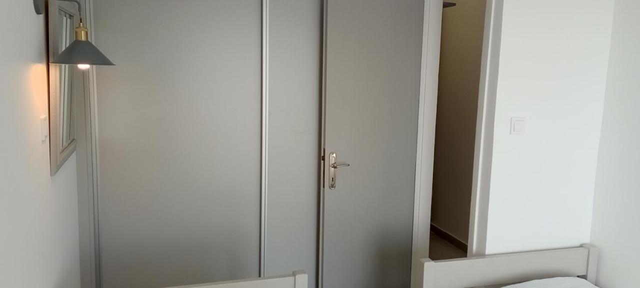 Atlas By Sea Apartment Лоутраки Экстерьер фото